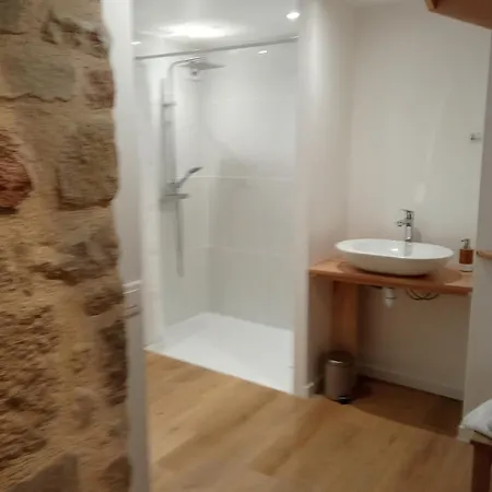 Les 3b Oda ve Kahvaltı